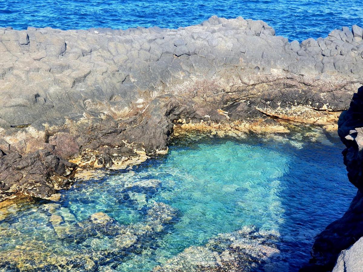 Luis Estudio Adeje Tenerife Sur By Hrtenerife Net アデヘ エクステリア 写真